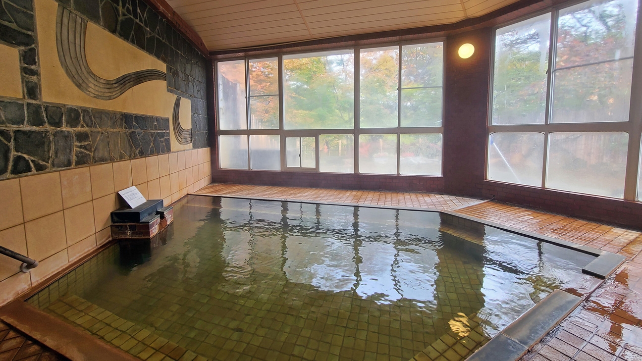 【1泊2食付】松花堂膳と源泉かけ流しの大露天風呂で温泉を満喫♪