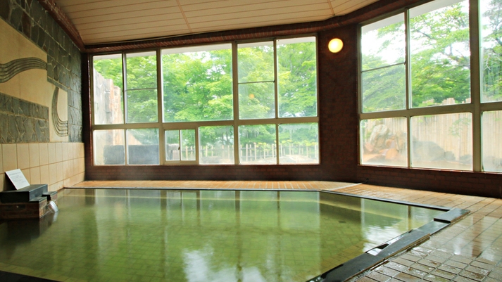 【部屋数限定☆】コスパ重視で１泊２食付を堪能！平日だけの得だ値プラン≪源泉掛け流しの温泉を満喫≫