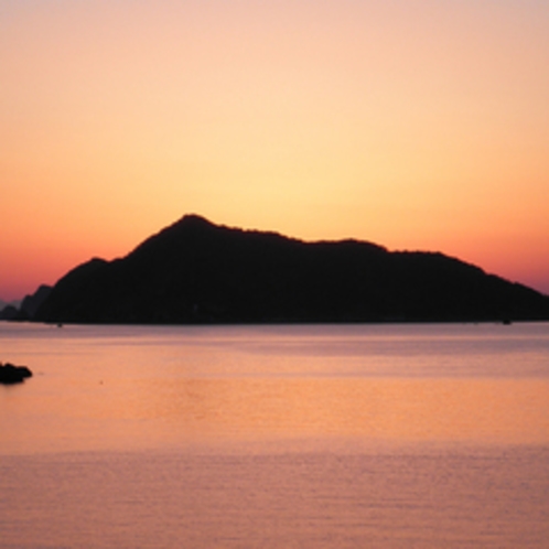 *【当館からの眺め】鹿島の夕暮れ。感動の美しさです☆
