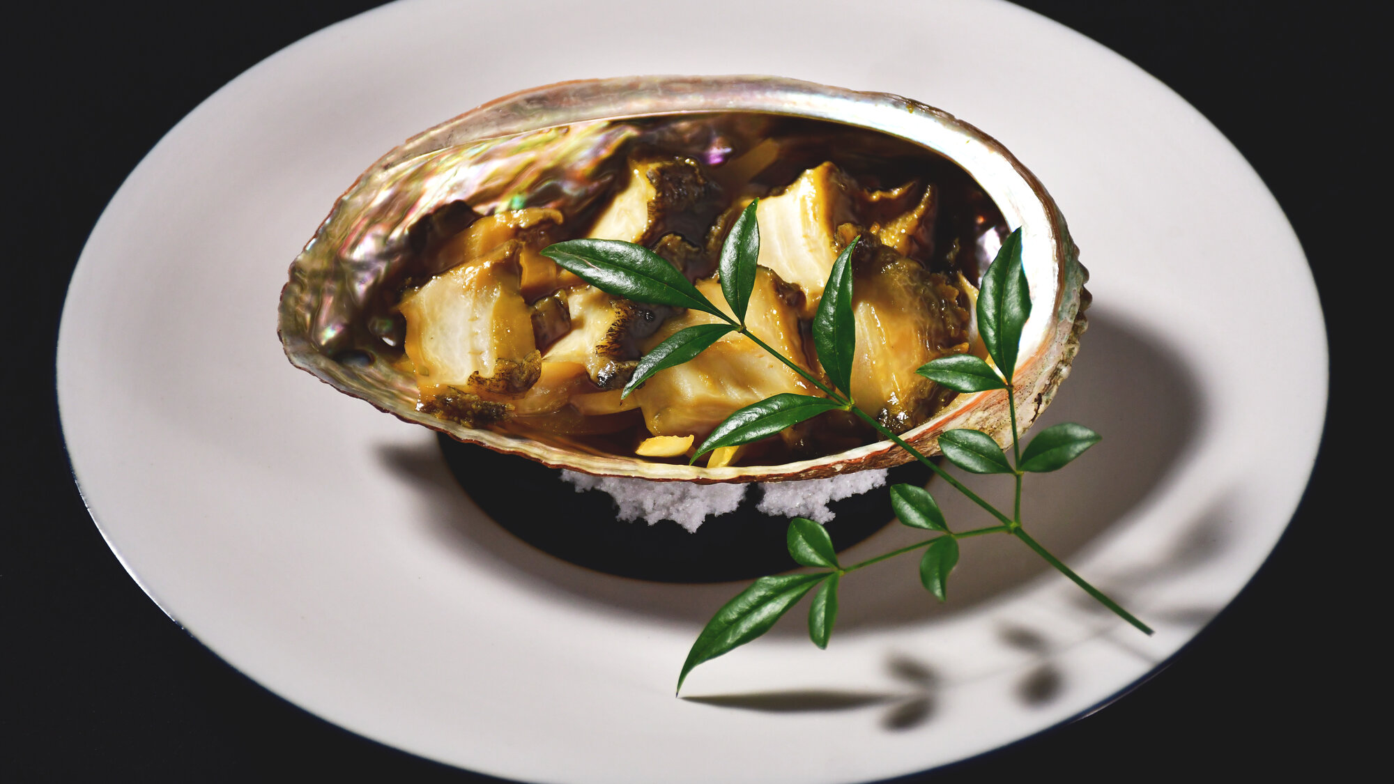 【別注料理】「鮑のバターソテー」