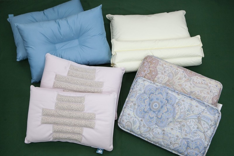 珍しいさくらんぼの種を使った枕など、バラエティ豊かな枕をご用意しております。お気軽にお試しください。
