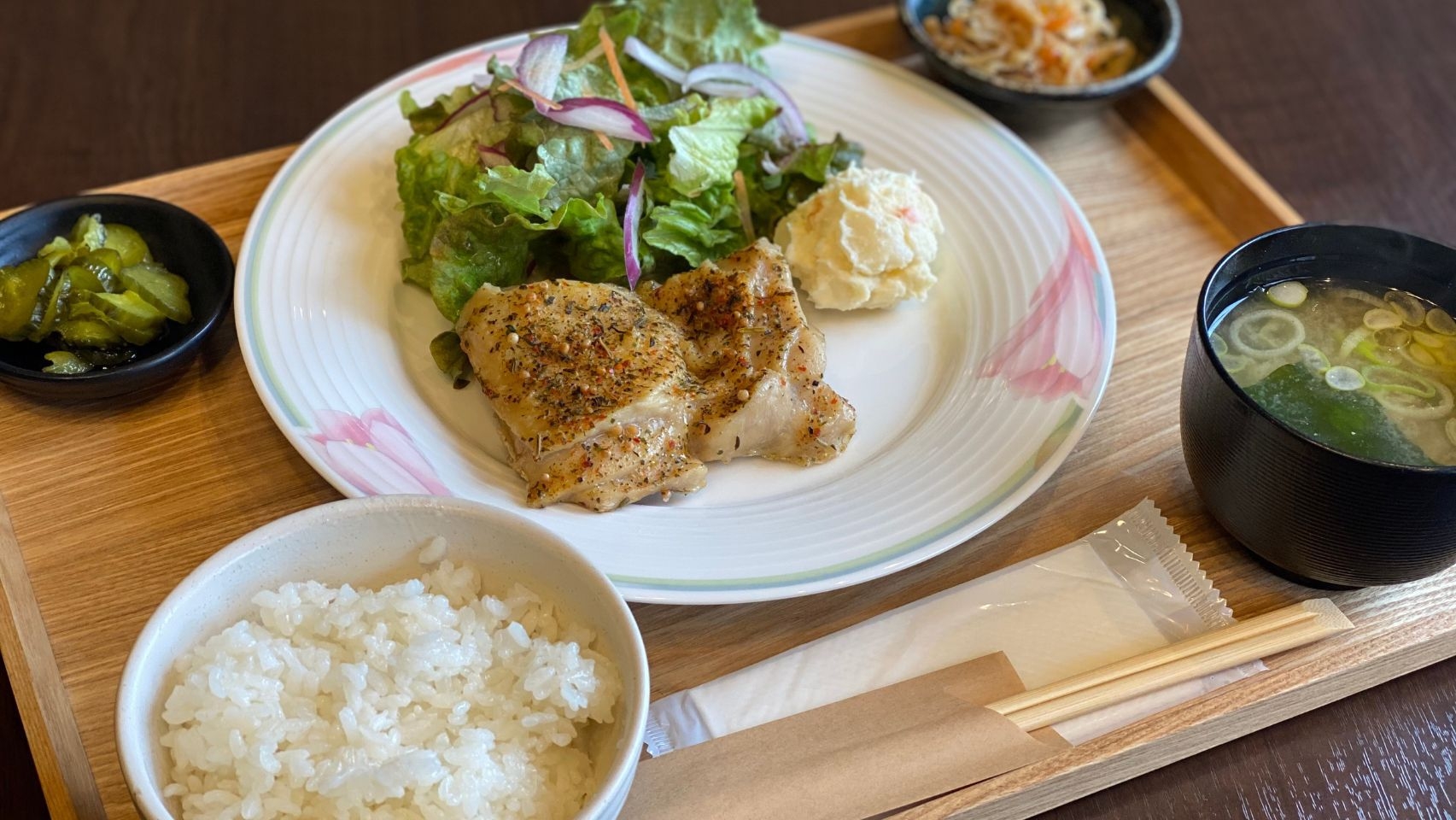 【朝夕２食付き】《当館おすすめ！》ホテルでゆったりお食事プラン☆