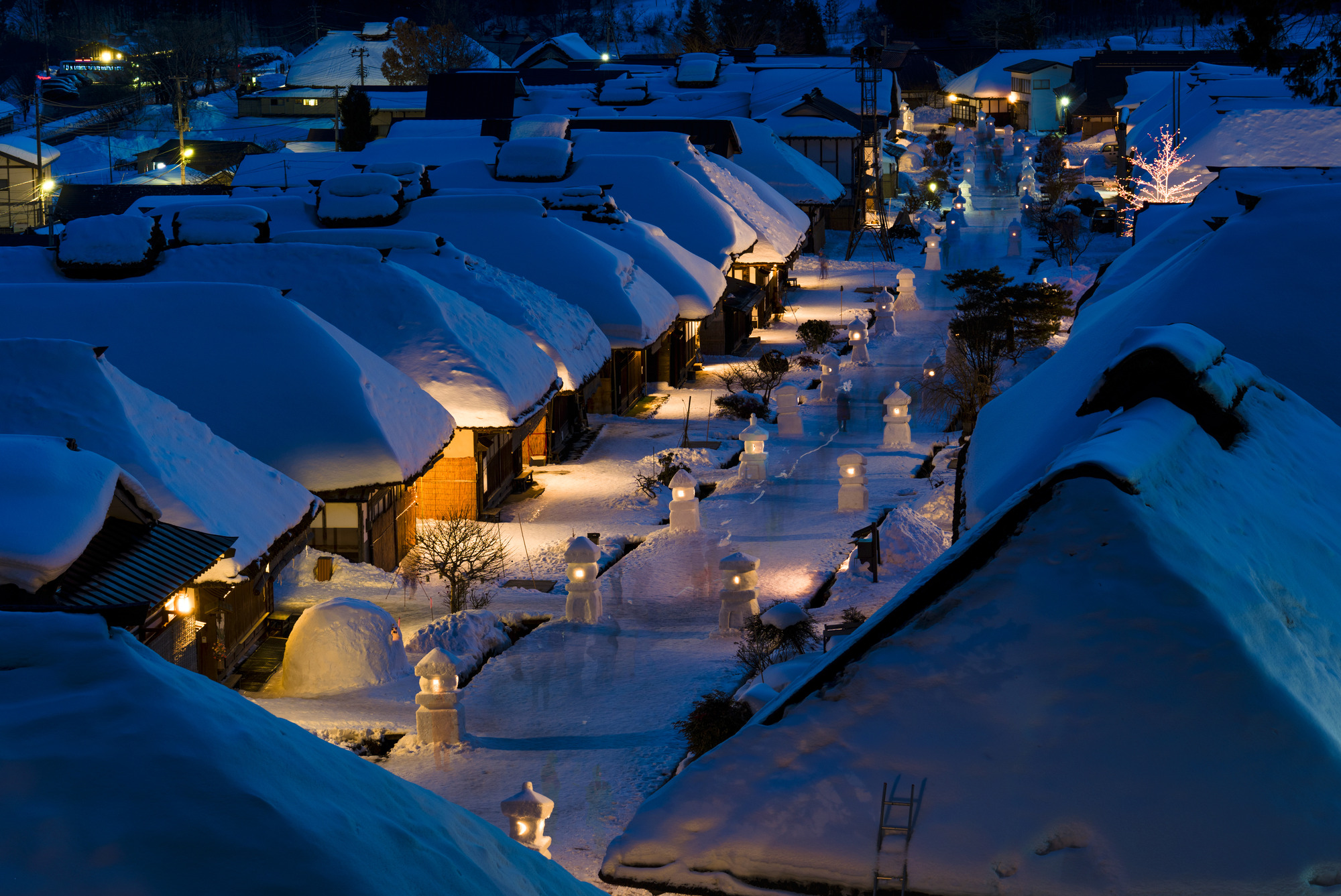 夜の大内宿（冬）