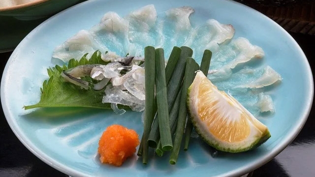 【料金そのままで】ふぐ刺し付きふくおか海鮮ビュッフェプラン（1日10部屋限定） ※　除外日あり