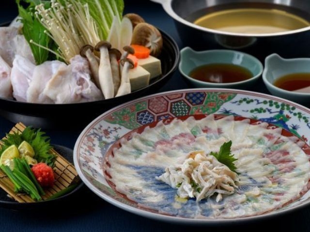 とらふぐ刺ととらふぐ鍋とふくおか・海鮮ビュッフェ