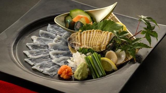 【プレミアム夕食】ふぐ刺・あわび刺　盛り合せ付き〜ふくおか海鮮ビュッフェ〜 2026.6〜8月