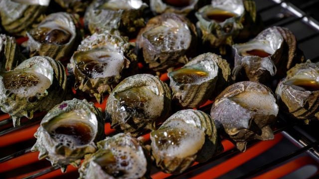 サザエの壺焼き