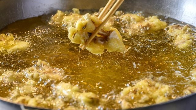 旬の野菜や魚の天ぷらも大人気