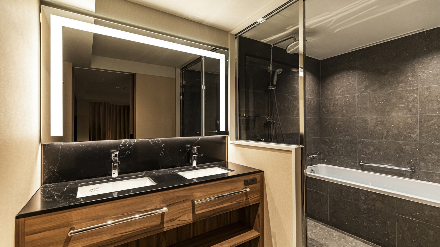 エグゼクティブスイート 52.2㎡(スカイツリー側)バスルーム