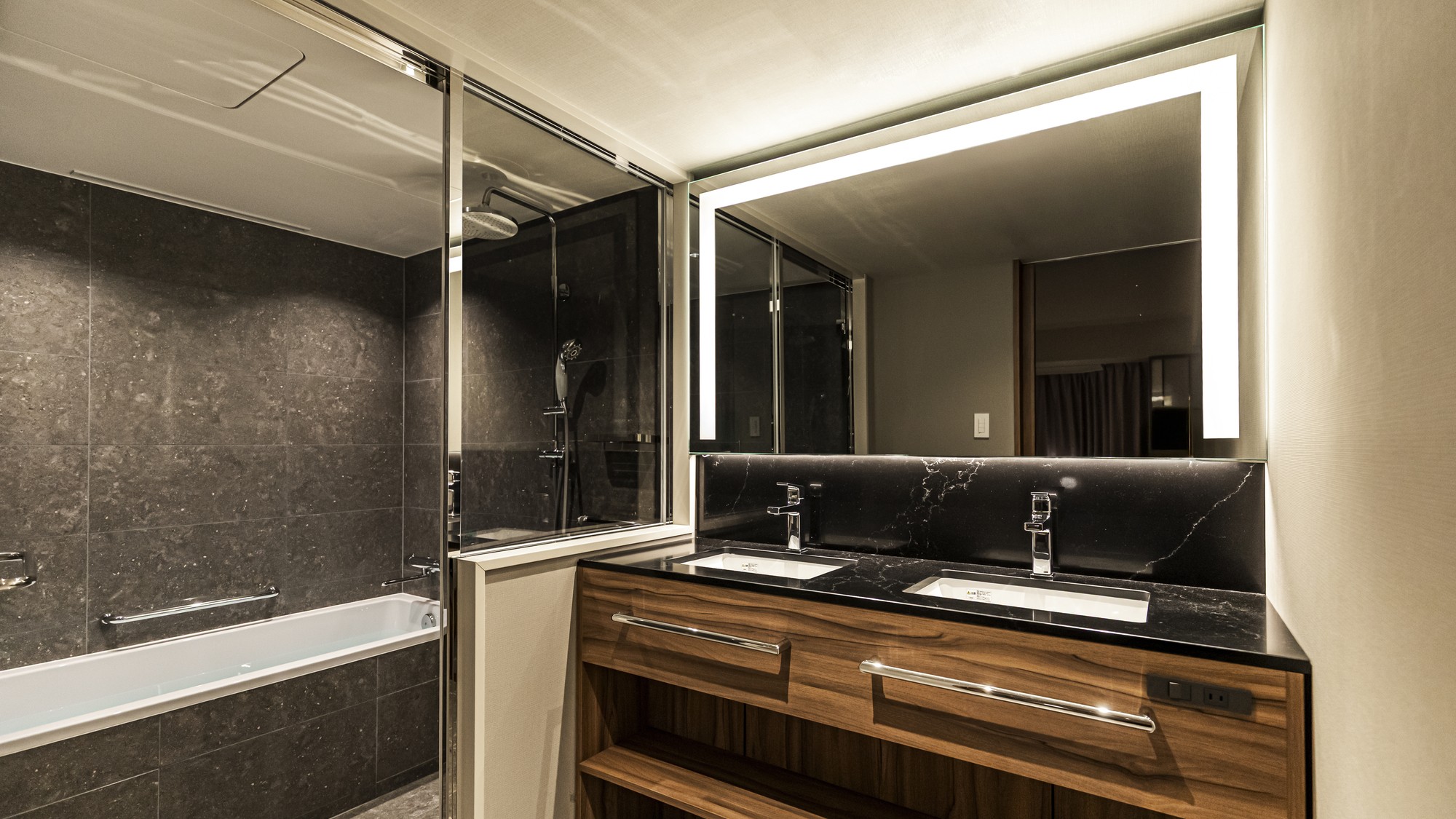 エグゼクティブジュニアスイート （スカイツリー側）バスルーム