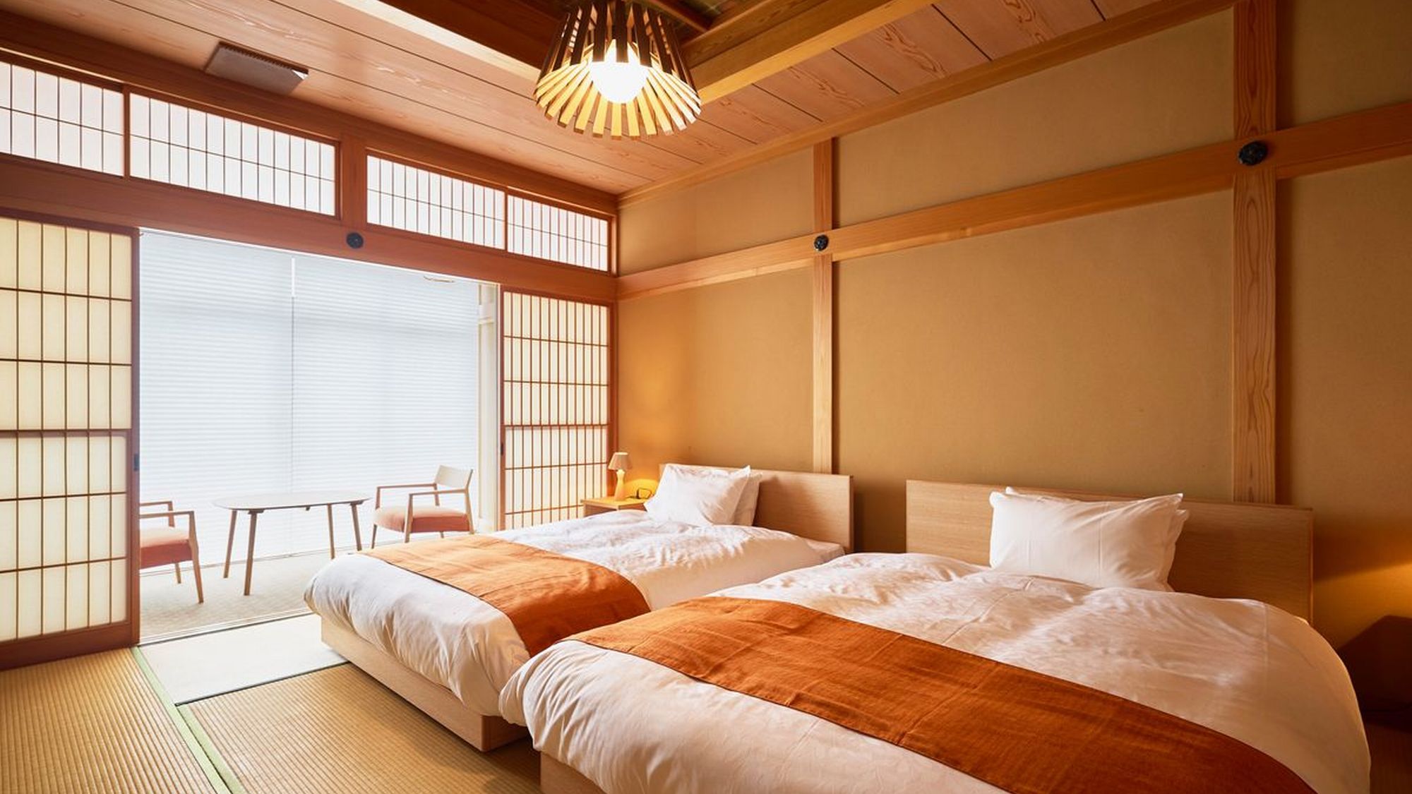 【リニューアル和室】１０畳＋次の間／ツインベッド（シモンズ）：部屋名「春日」