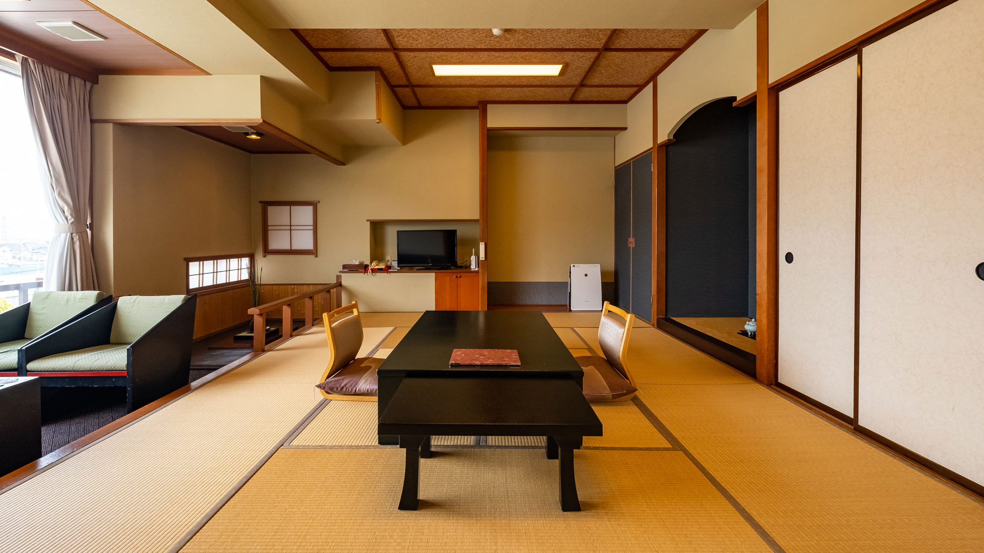 【本館】和室12畳＋4.5畳 【禁煙】