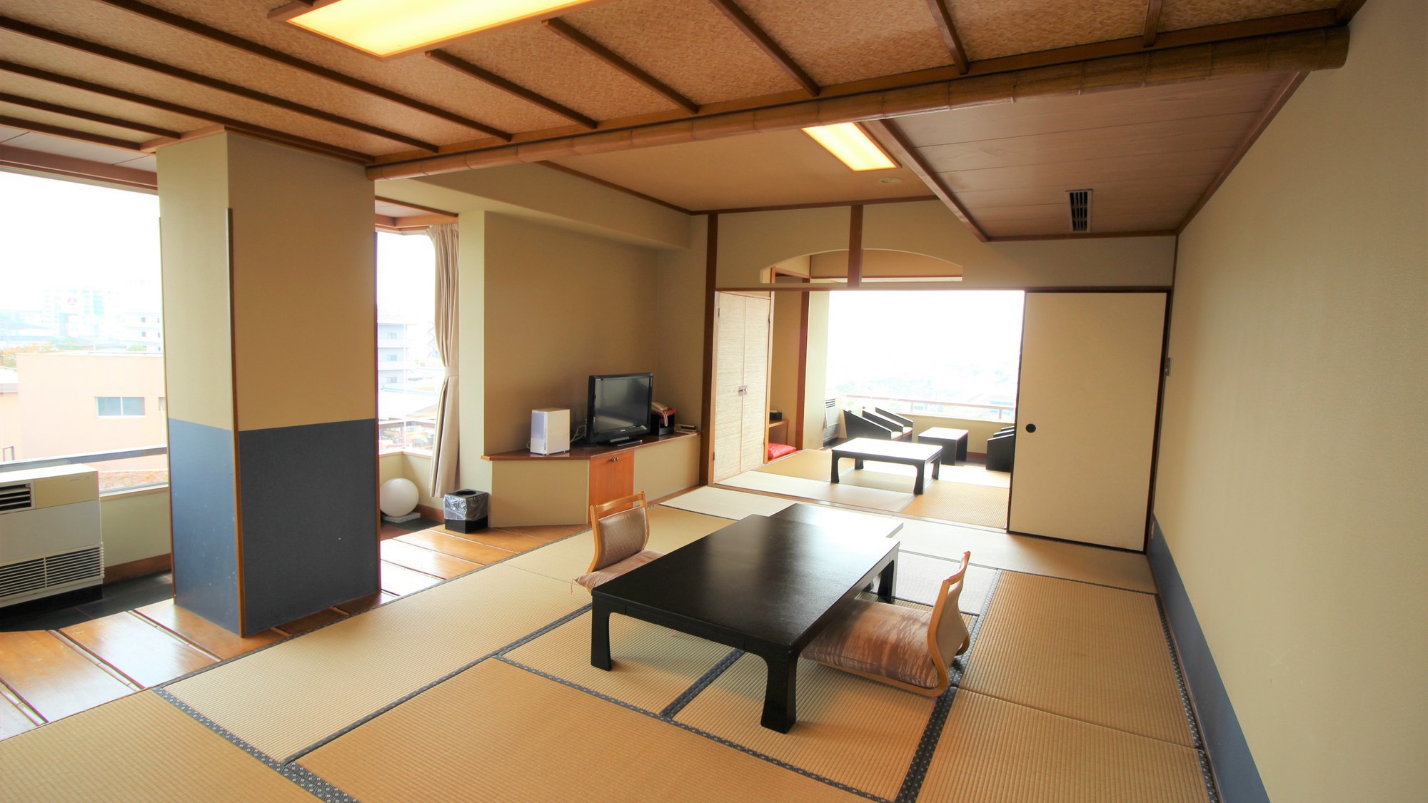 【本館】和室12畳+4.5畳 （一例）