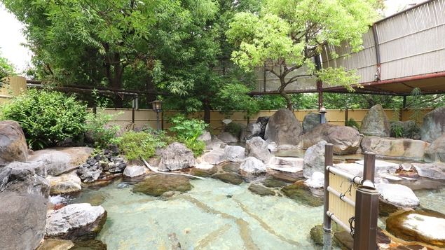 【直前割☆お得に気軽に温泉満喫】「美肌の湯」源泉かけ流しの露天風呂♪ご夕食は季節の会席料理◆2食付◆