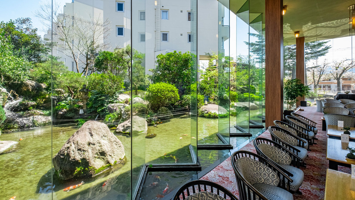 【訳あり◆2食付】お部屋は低層階・景観なし◇ご夕食は会席料理♪気軽に温泉満喫◇やまなし旅◇