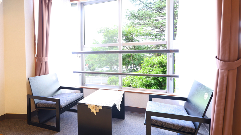 【東館】和室10畳+広縁 （一例）