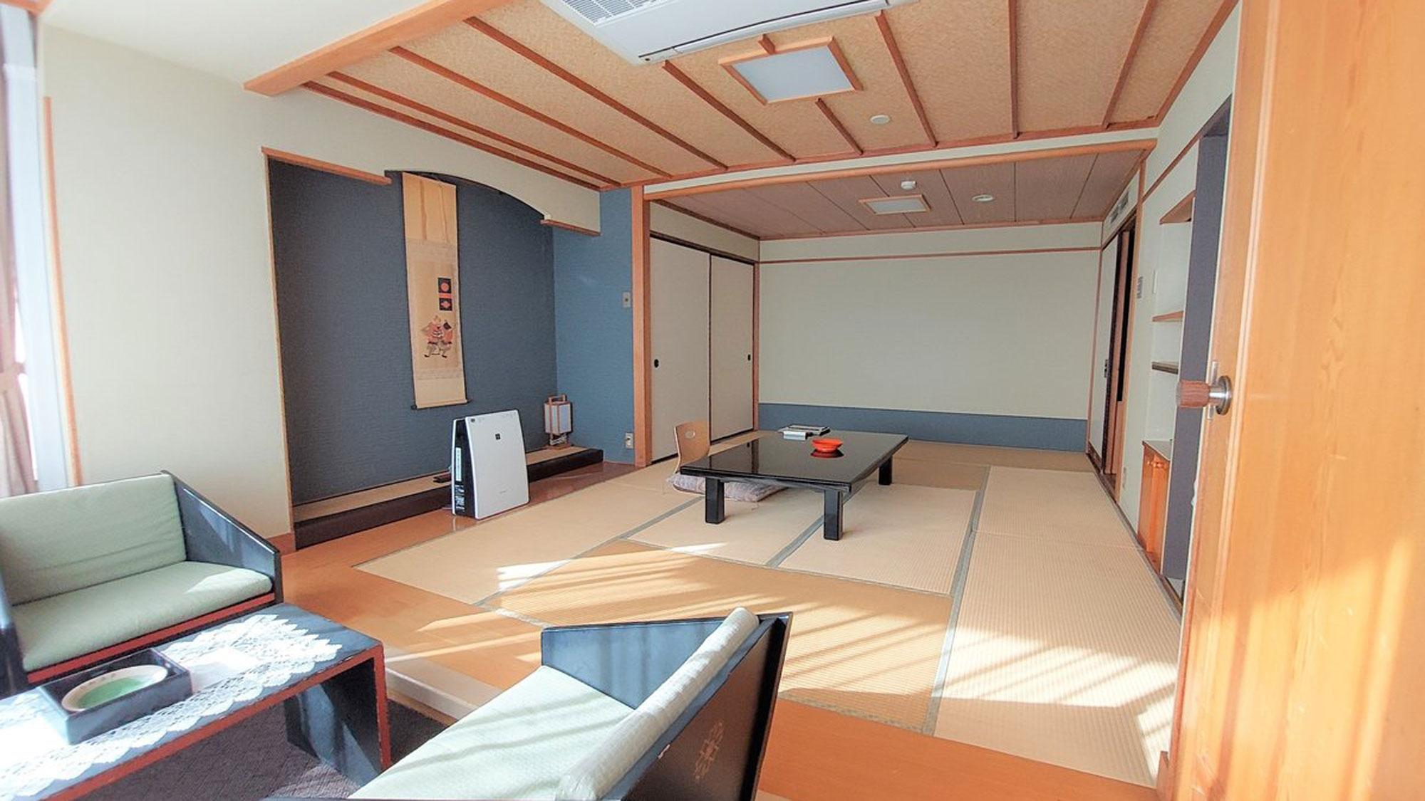 【本館】和室10畳+広縁（一例）