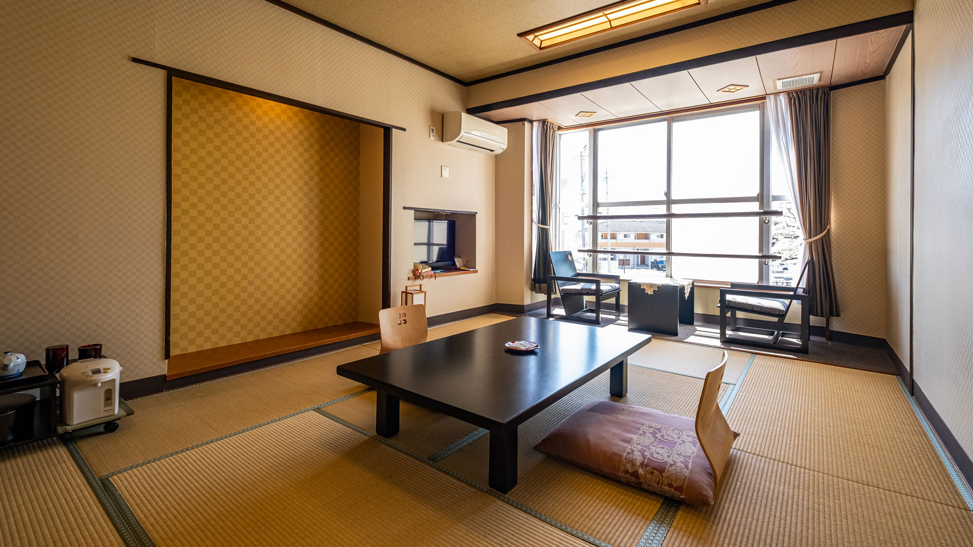 【東館】和室10畳+広縁（一例）