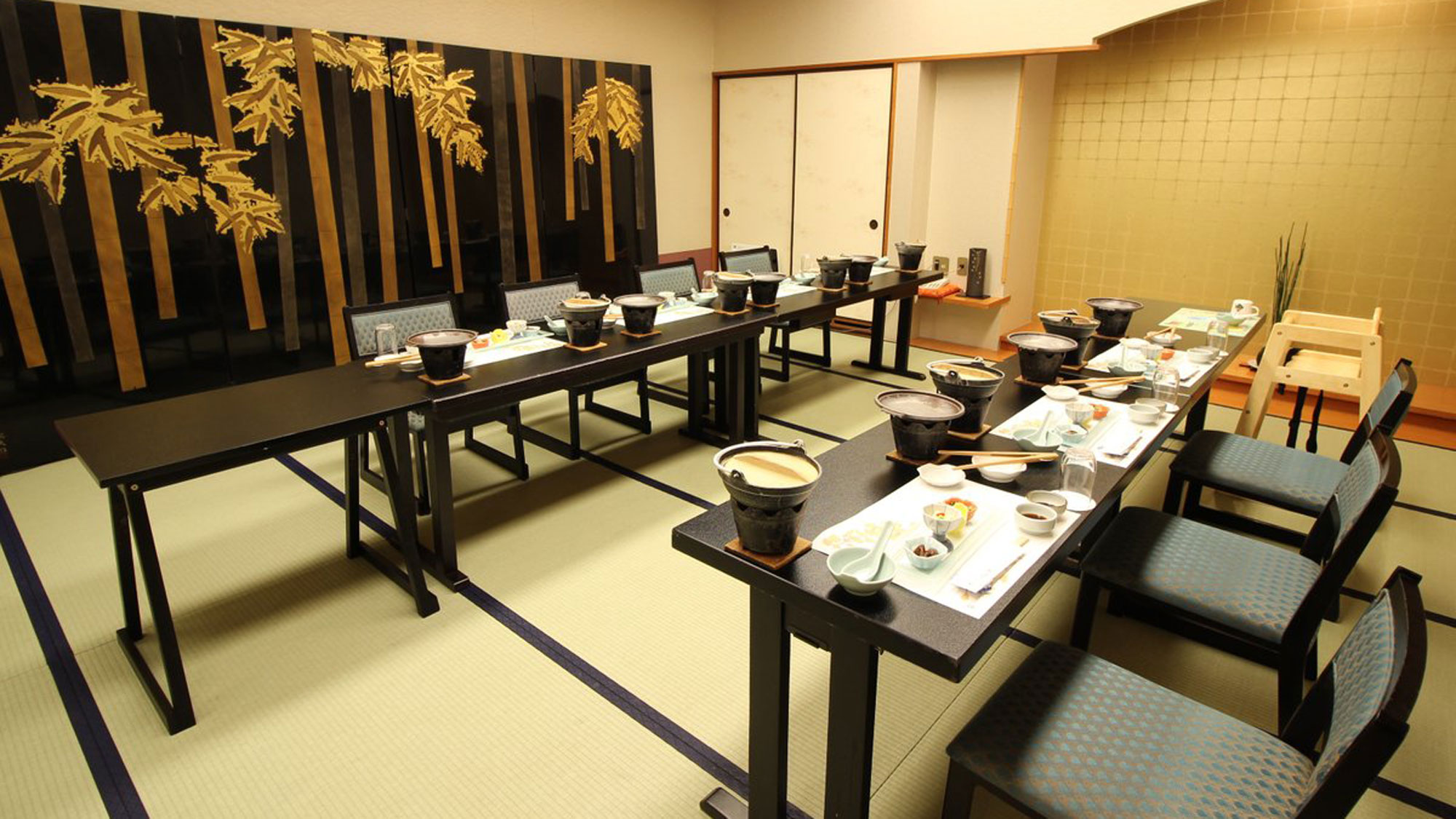 【本館2階　お食事処】（個室会場一例）