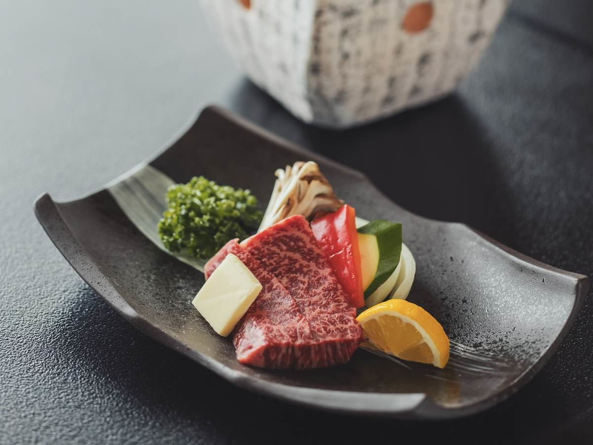 【ご夕食】肉料理一例