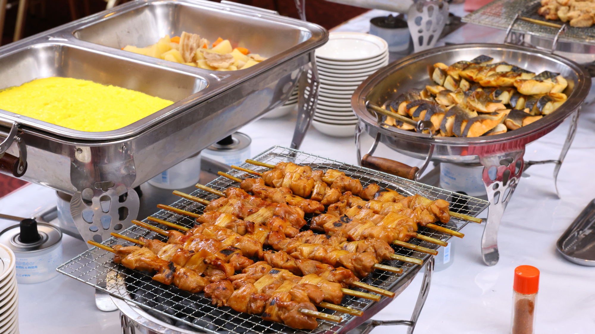 【ご朝食】バイキングイメージ　お好みに合わせて様々なご料理をご用意しております