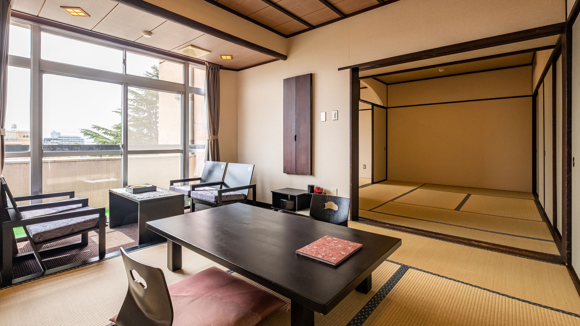 【東館】二間以上 5名以上のグループ・ご家族に（一例）