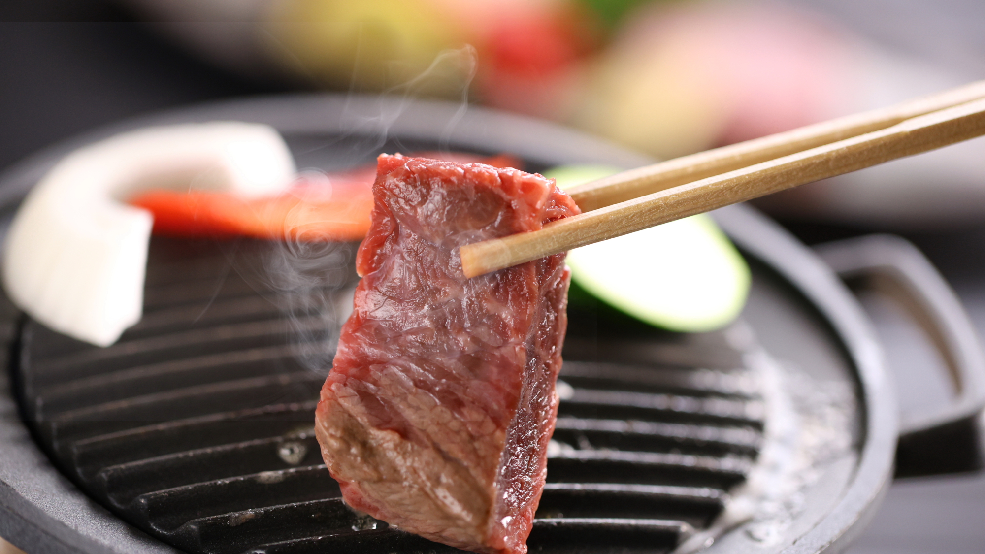 【八田スタンダード◆甲州旬会席の一例】富士山の清らかな伏流水に恵まれた地で育てられた富士山麓牛