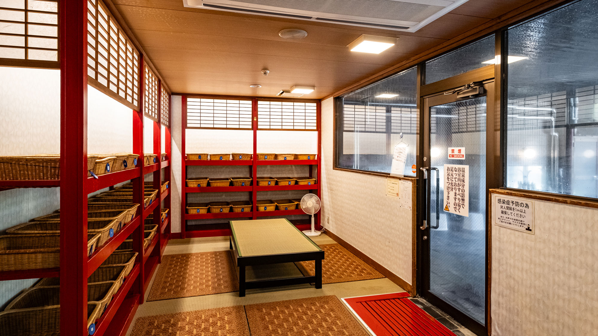 【西館1階】大浴場男性脱衣所