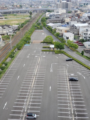 大型駐車場①