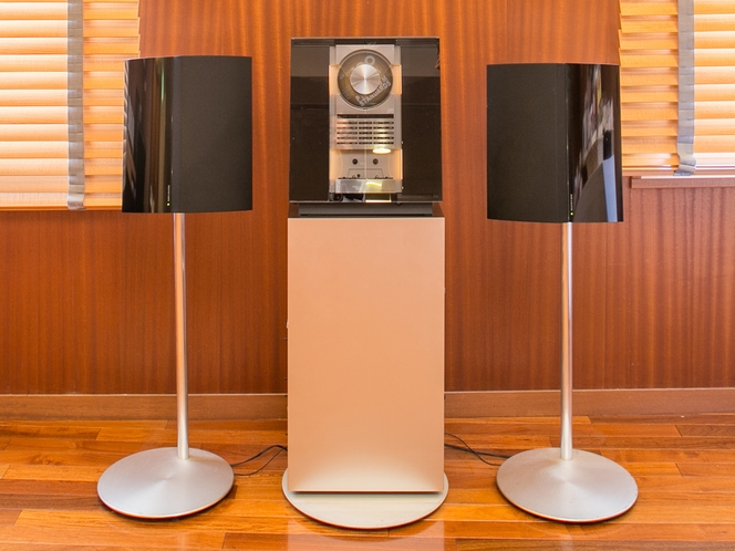 BANG＆OLUFSEN