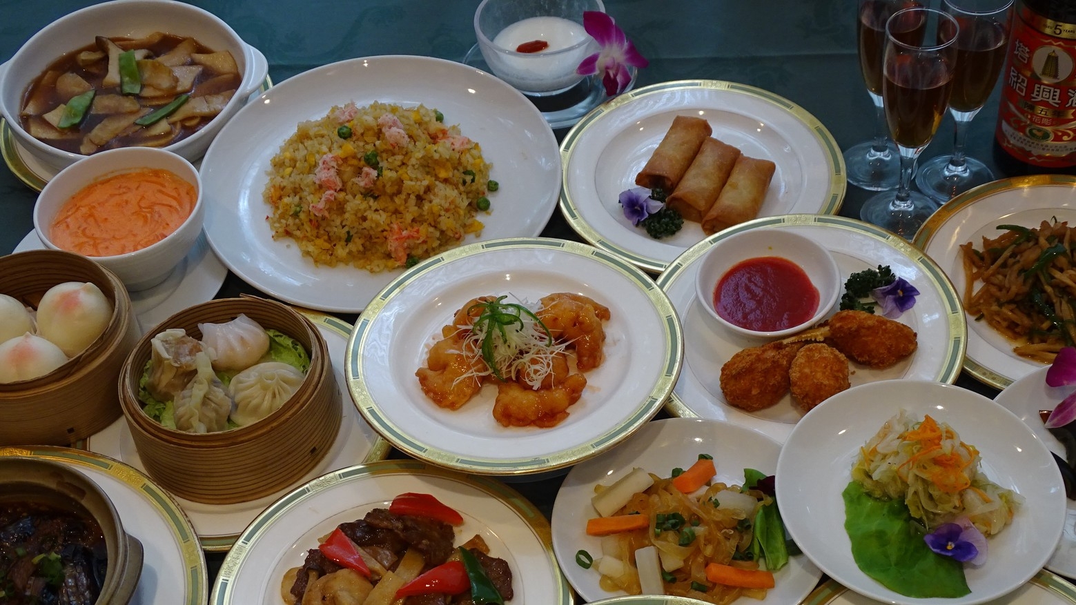 【夕朝食付き】中華街出身料理長の自慢の味！土日祝限定ディナーバイキング＆和朝食付プラン