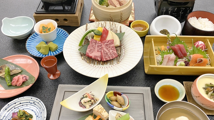旬の恵みを愉しむ季節の味覚ディナー　スタンダード≪花の里膳≫（4月〜9月）