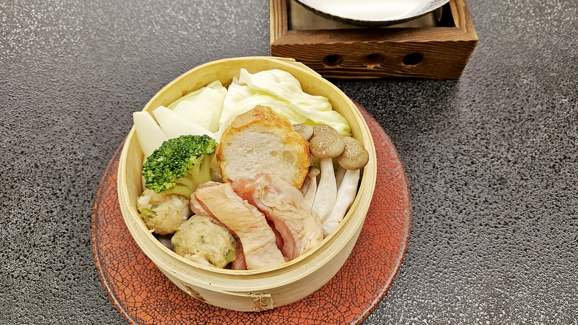 ≪4月～9月≫（亀屋の白湯鍋）