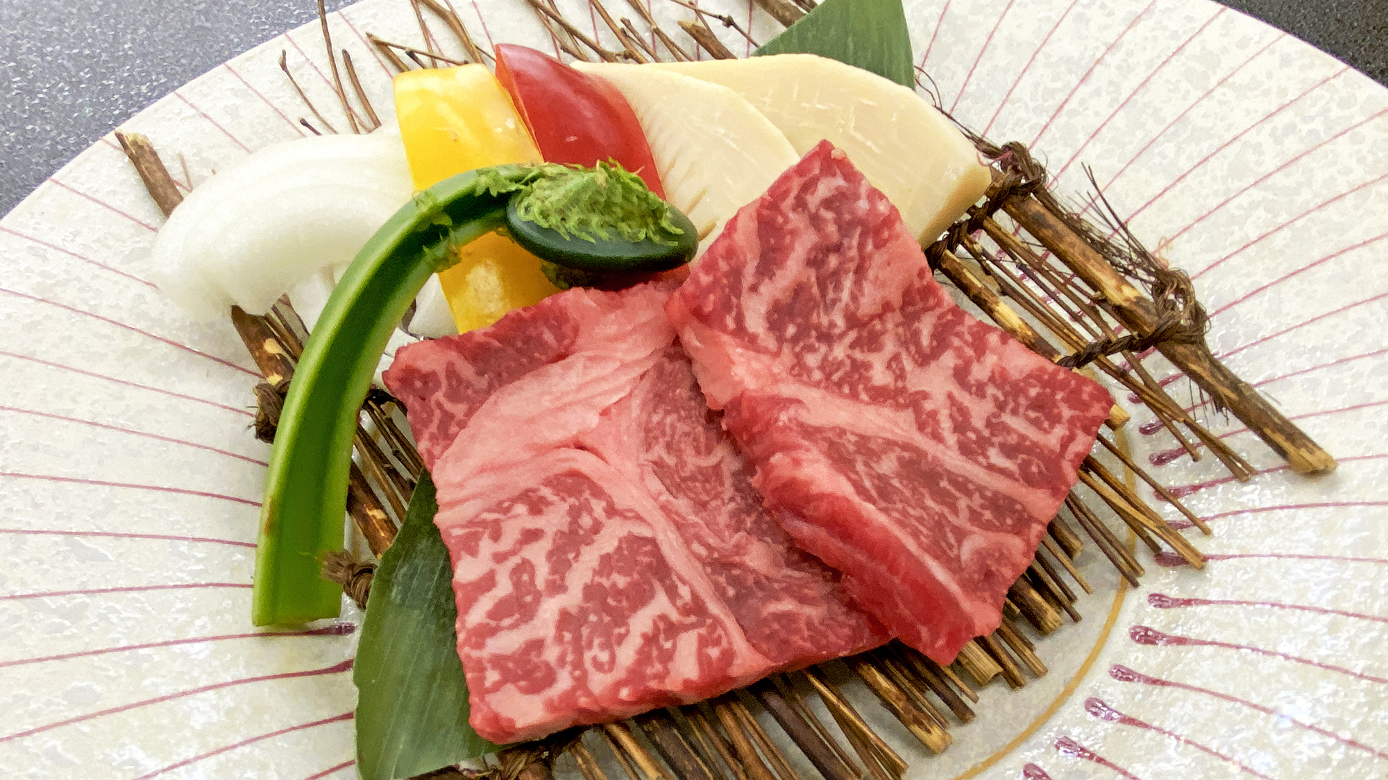 ≪4月～9月≫（日高見牛の陶板焼き）