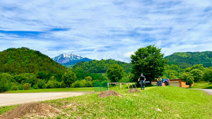 ◆MTB・E-MTB(電動アシスト付)レンタサイクル　御嶽山の麓でさわやかな風を感じて