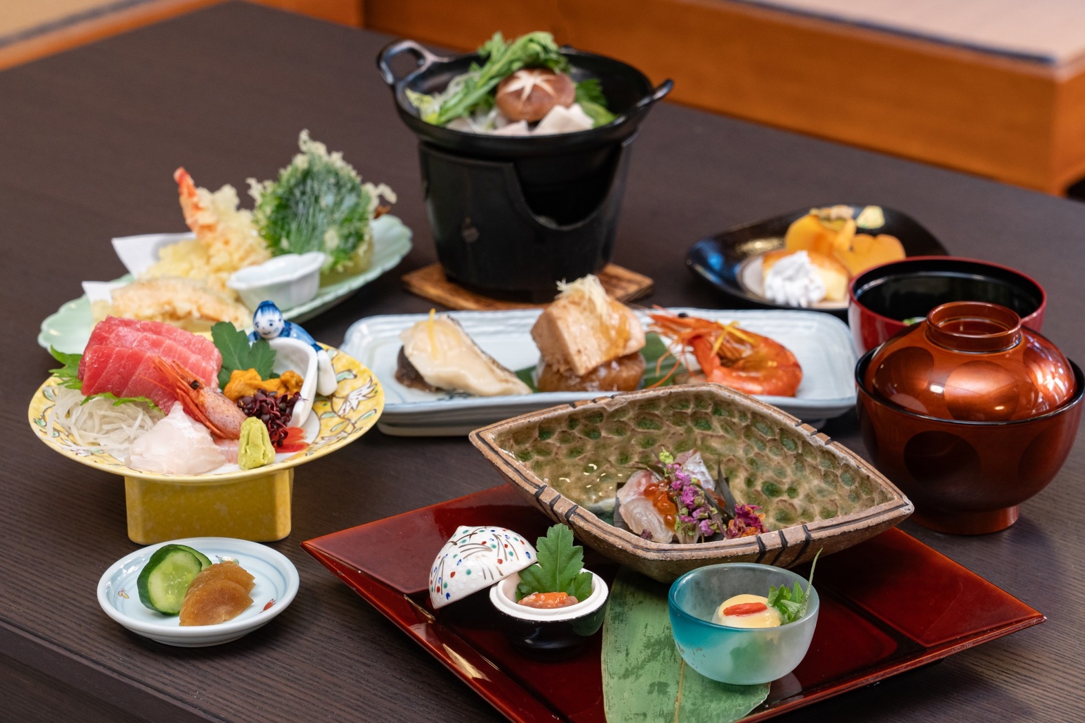 1日1枠!【貸切風呂特典付き◆お肉会席/海鮮会席】 とろける旨みを堪能／お部屋で味わう1泊2食