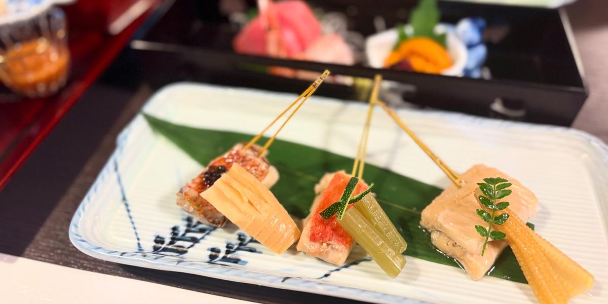 三種のお魚を贅沢に味わえる贅沢な焚き合わせと季節のお野菜