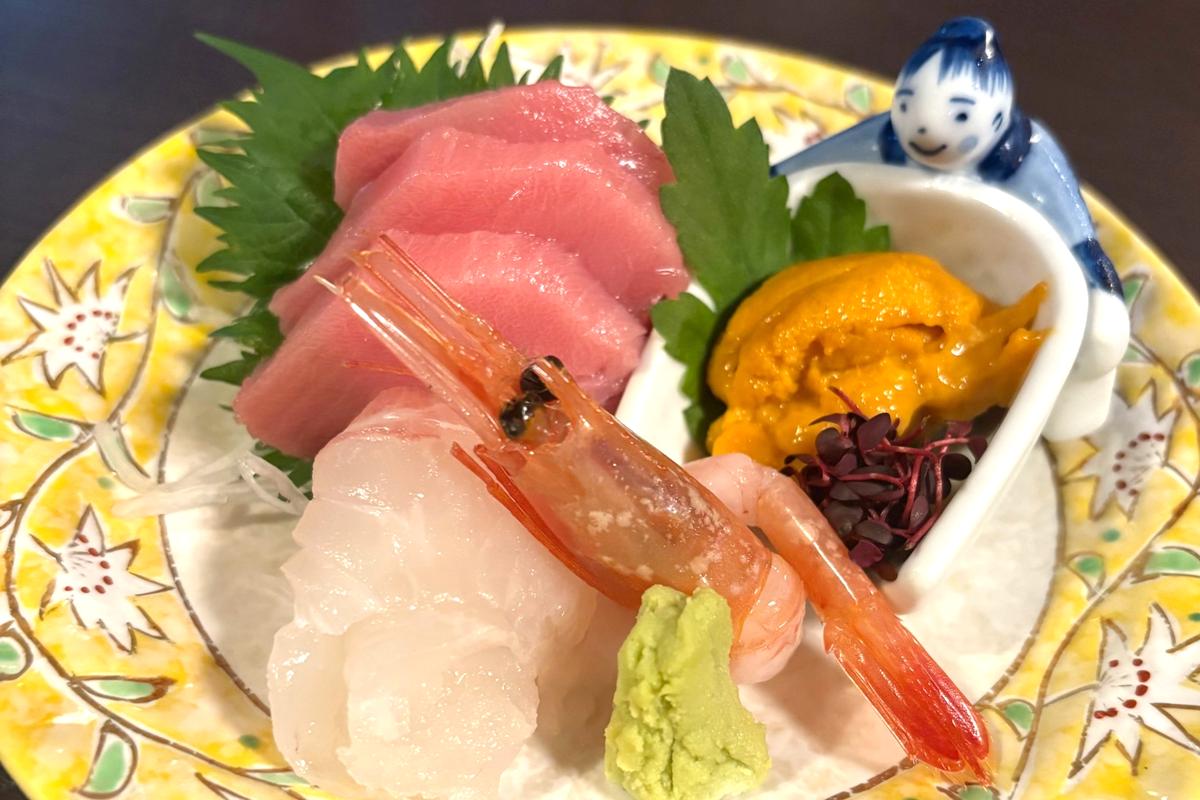 塩釜の鮪　鯛　岩手県産生雲丹　海老　妻一式