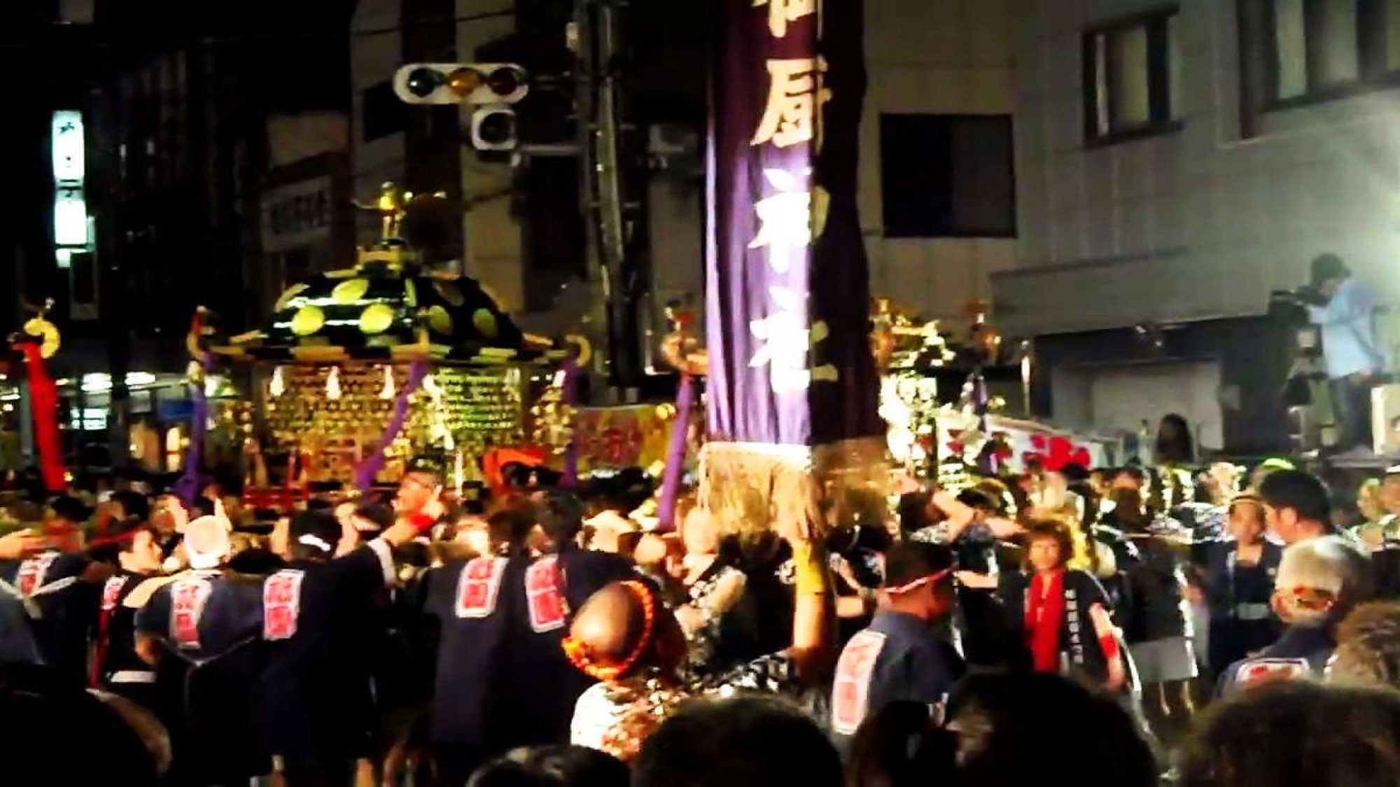 駅前が大賑わい「松阪祇園祭り」風景