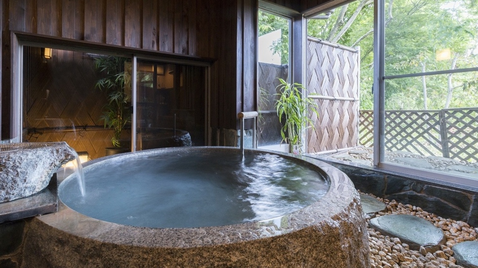 やっぱり温泉が一番（＾0＾）！貸切のお風呂も入れる♪オリジナル温泉石鹸付プラン≪１日２組限定≫