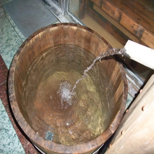 大型公共浴場和小泉水浴場!桑拿後感覺很好