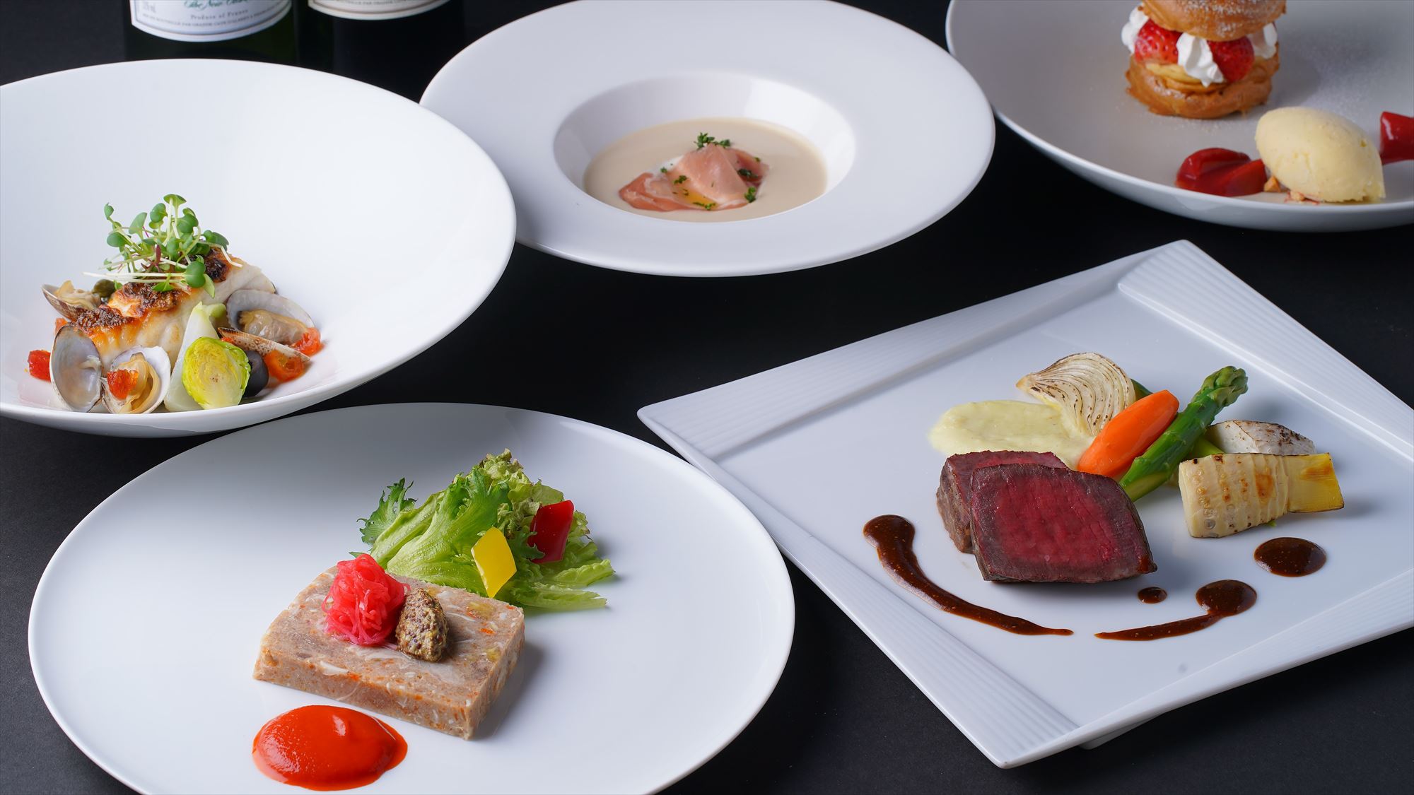 ロータス：春風・プルミエコース／佐賀牛内もものグリルを含む全5品。セロリやいちごも使い、春の訪れを感じるコース料理です。