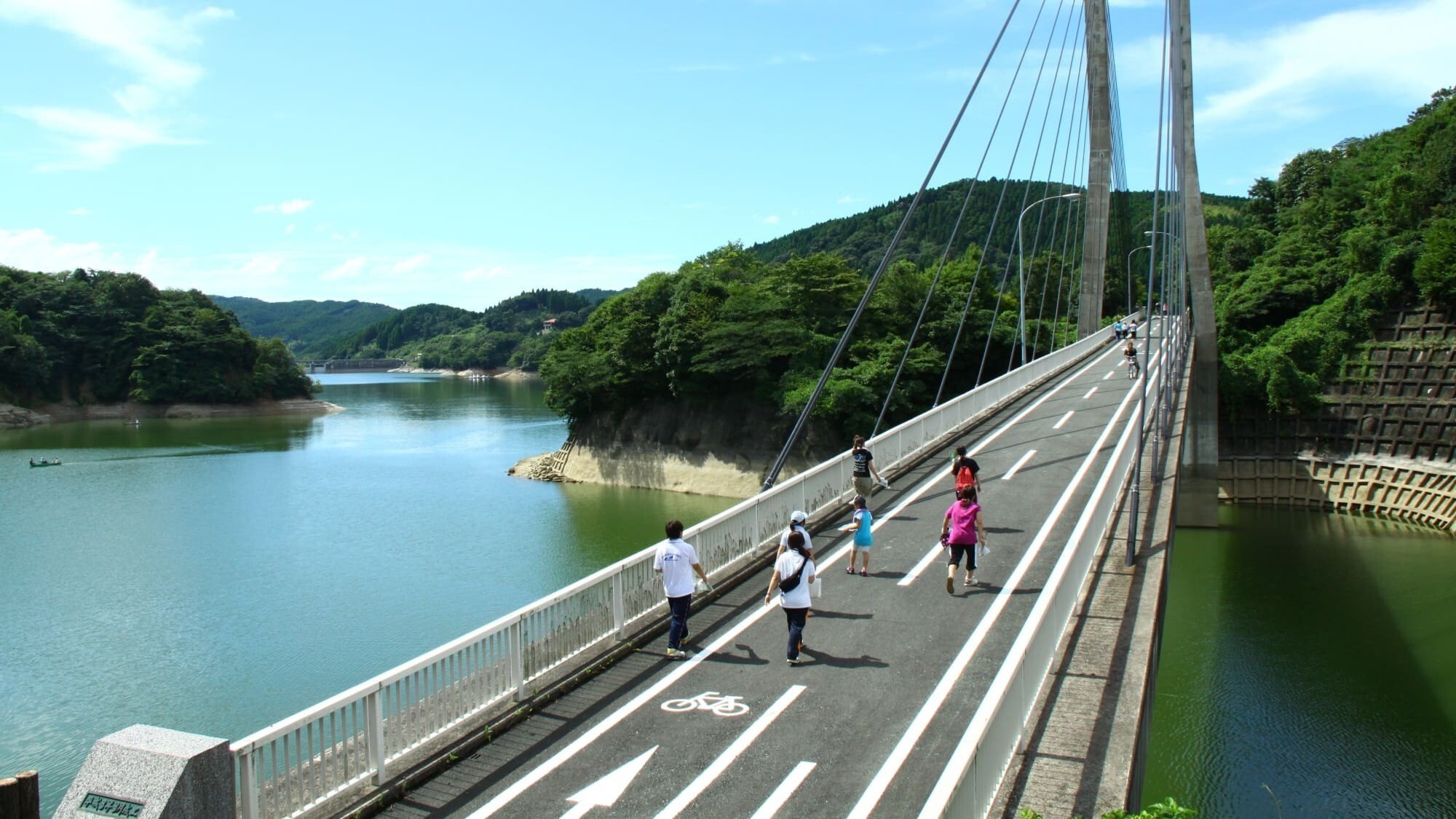周辺観光／【21世紀県民の森】北山湖一帯を整備した自然公園で大人も子供も楽しめる…当館から車で45分