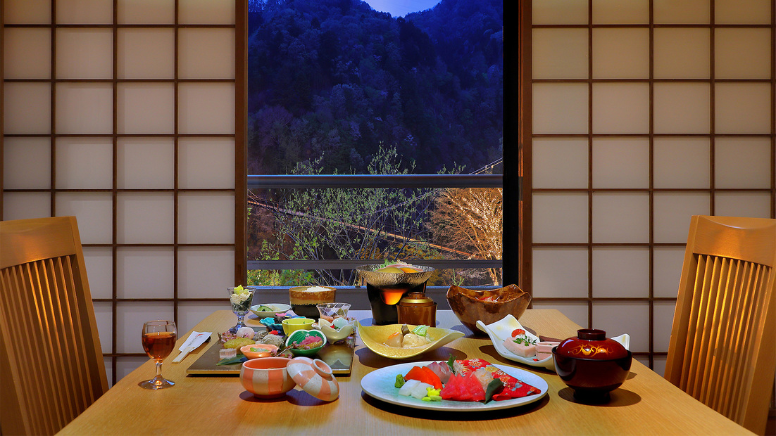 ワンランク上のプライベートステイを満喫！＜朝夕半個室食＞