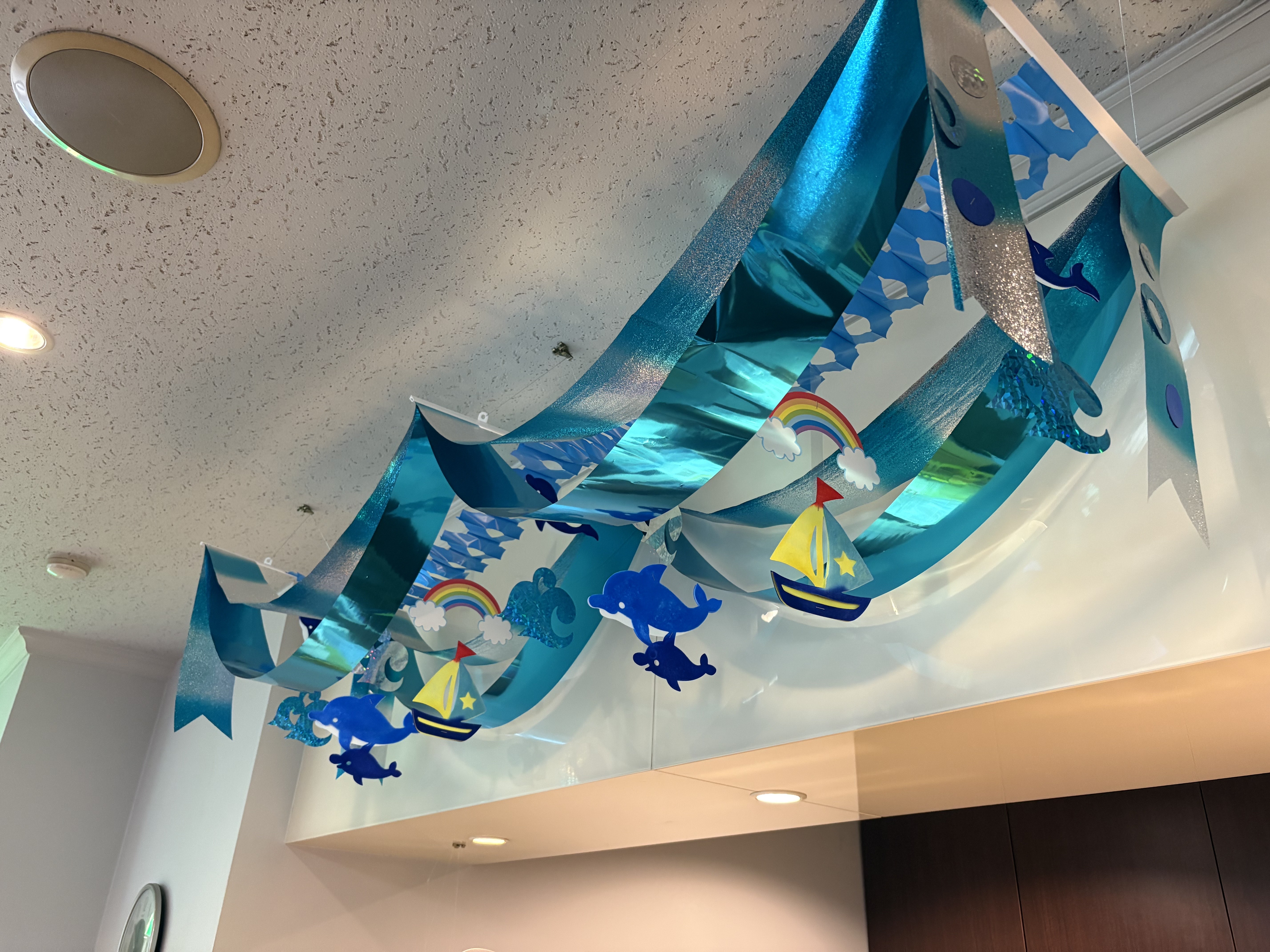 2025年夏　天井に広がる海の夢