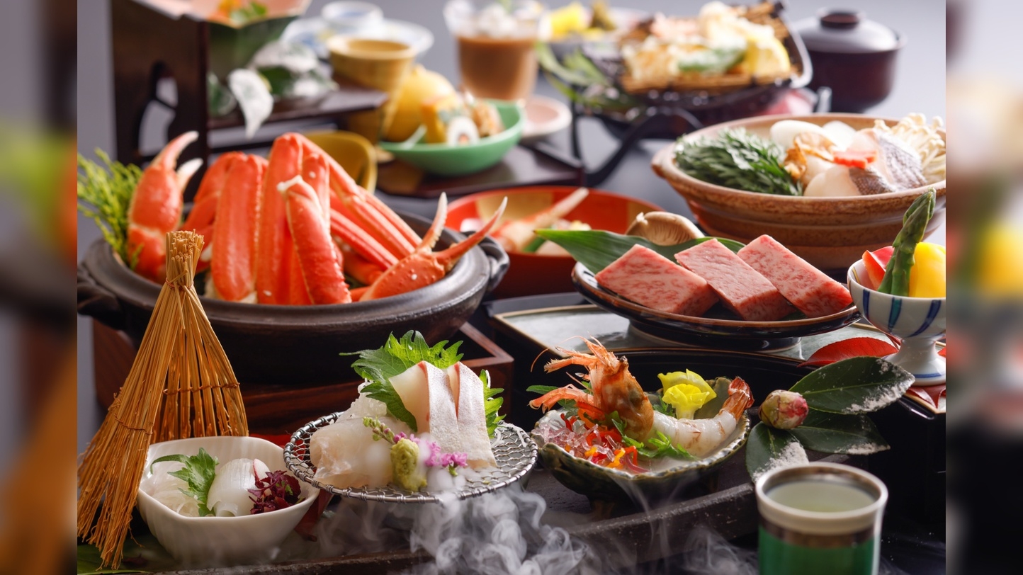 【さき楽３０】【夕朝食・個室料亭】量より質の懐石を堪能できる「茶寮花野 季節の懐石」