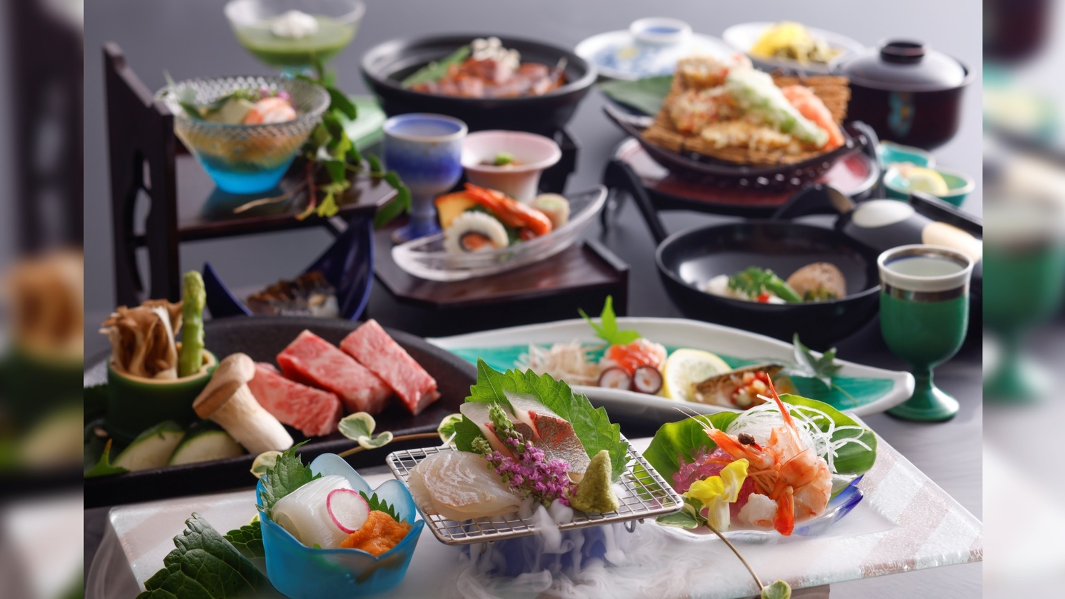 【さき楽３０】【夕朝食・個室料亭】量より質の懐石を堪能できる「茶寮花野 季節の懐石」
