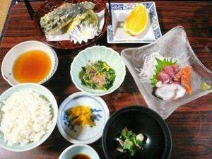 温泉旅館の月替わり「おまかせ定食」で、お手軽定食プラン　【1泊２食付】