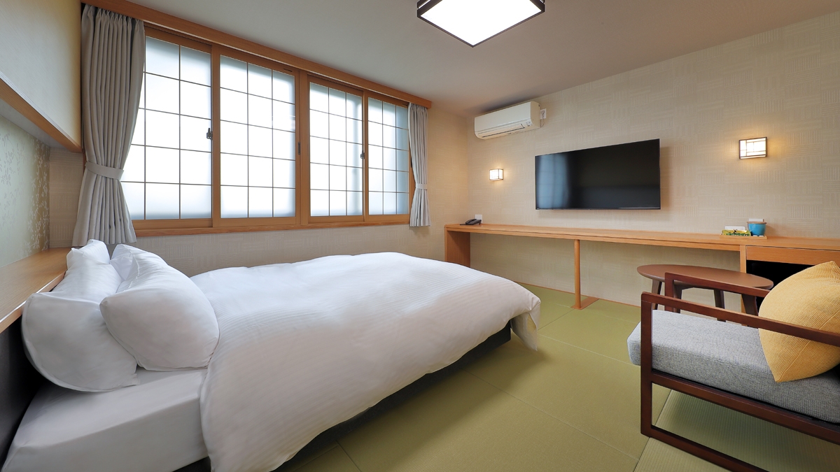 【新客室】和もだんダブルベッドルーム