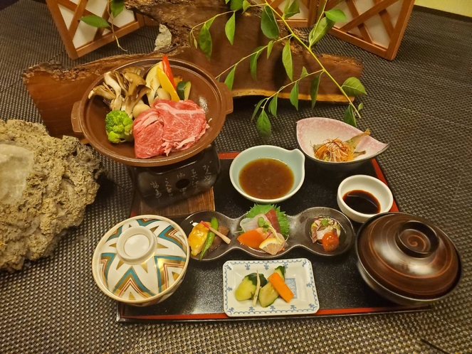 【夕食】奥州牛陶板焼き御膳★地元のこだわり食材である黒毛和牛★